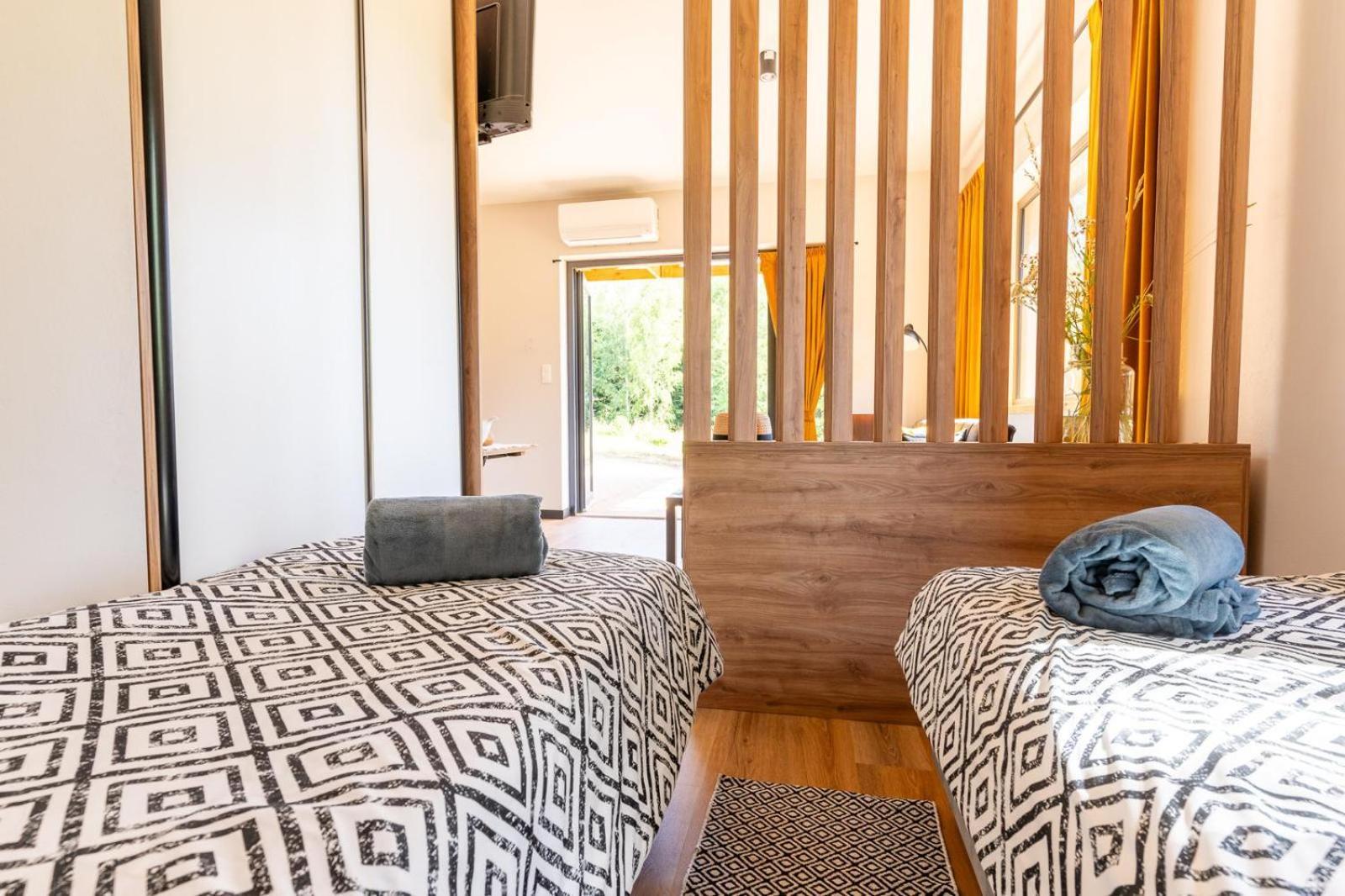 Zielona Zaba Hotel Derc Luaran gambar