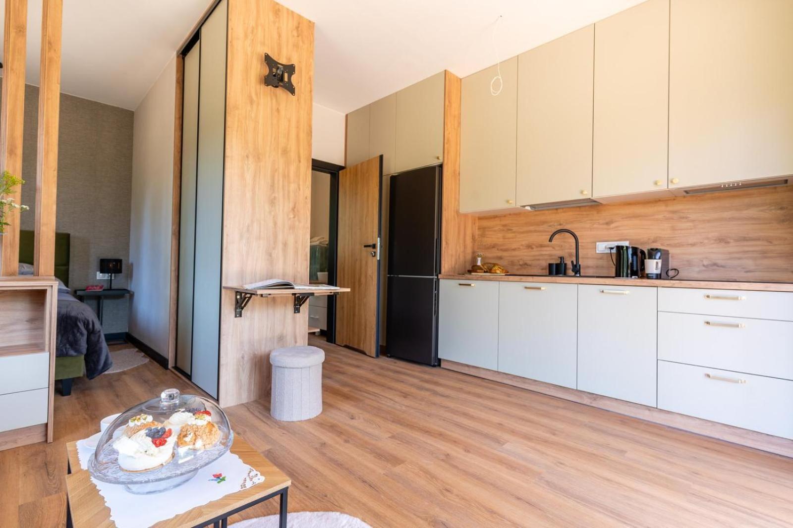 Zielona Zaba Hotel Derc Luaran gambar