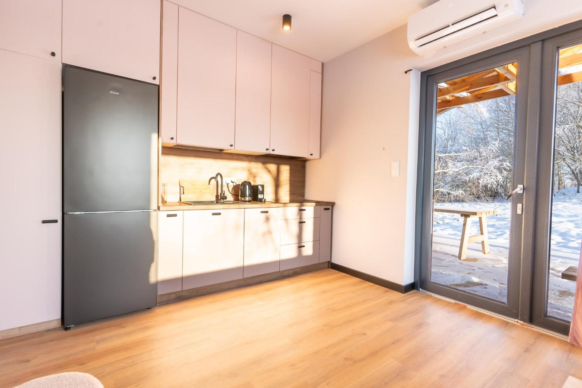 Zielona Zaba Hotel Derc Luaran gambar